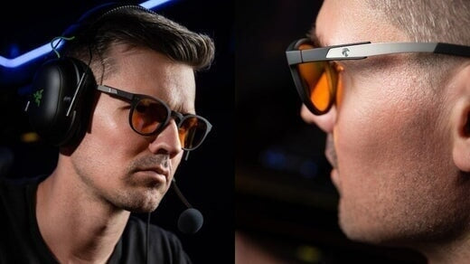 un homme portant des lunettes Horus X